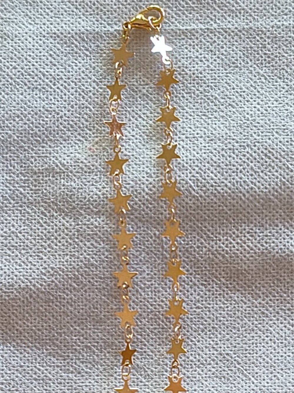 Metalic Gold-Tone Star Necklace NWOT - Picture 6 of 8